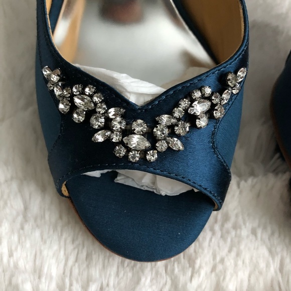 BNIB Badgley Mischka Teal & Crystal Pumps - Picture 3 of 6